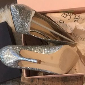 High Heel Pumps, NIB, 10M BCBG Glitter